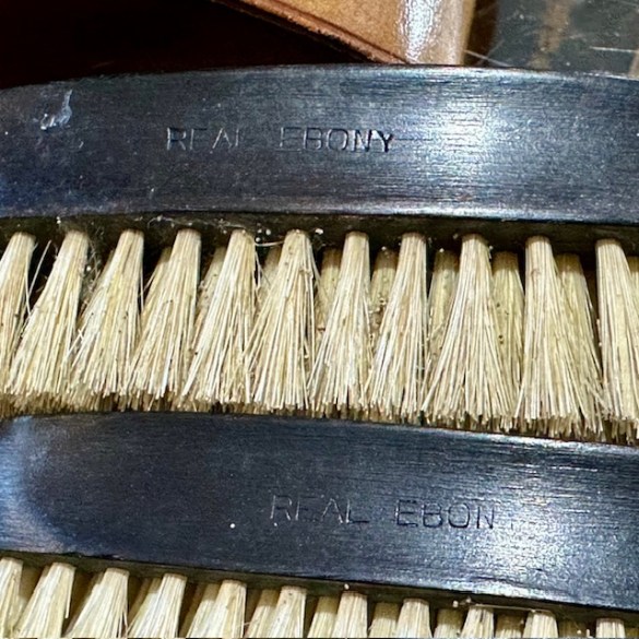 Armoury Antiques and Militaria Officers Campaign Brush Set 3